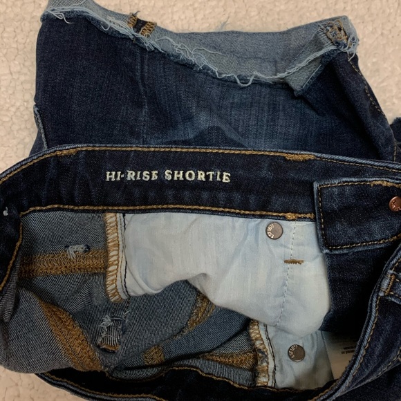 AMERICAN EAGLE dark denim shorts - Picture 3 of 5